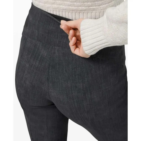 Lululemon Here to There High-Rise Crop - Picture 5 of 9